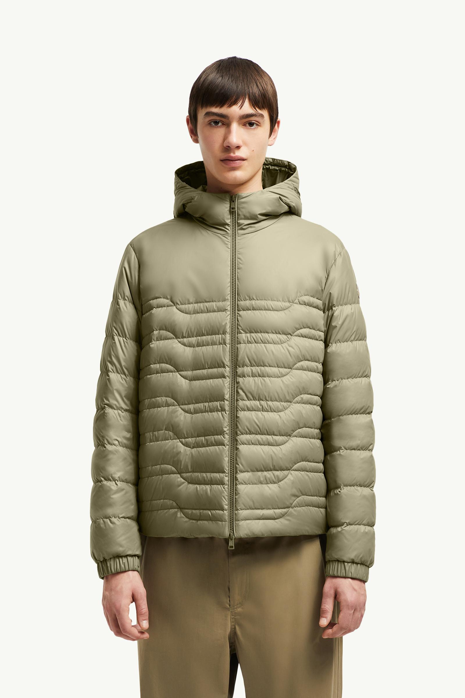 Aleso Hooded Geometric-Quilted Short Down Jacket