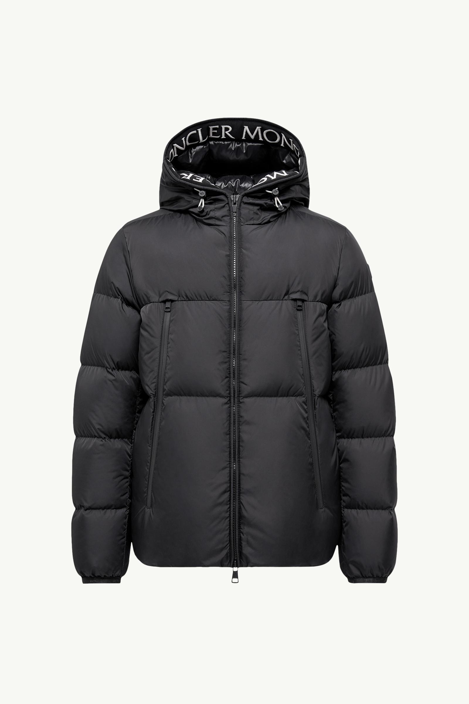 Montcla Hooded Short Down Jacket